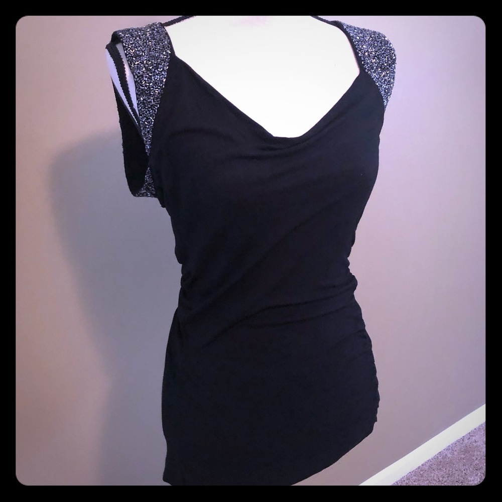 GUESS top sz M